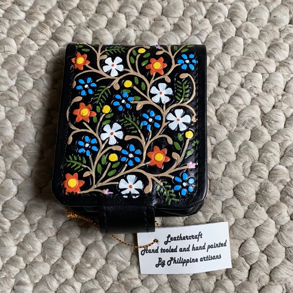 Lipstick Holder - Picture 1 of 3